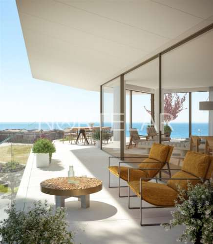 Apartamento T3 com terraço amplo no VC Forte, Vila do  em frente ao mar