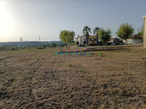 ANG902 - Terreno de 520m2 para Venda em Leiria