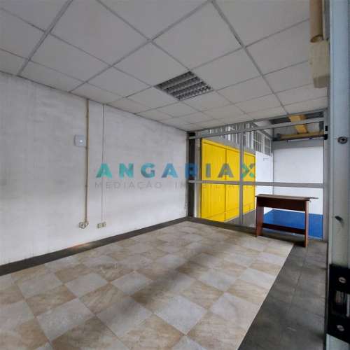 ANG1365 - Pavilhão com 630m² para Arrendamento em Ataija de Cima, Aljubarrota