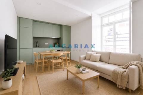 ANG1526 - Apartamento T1 para Arrendamento em Leiria