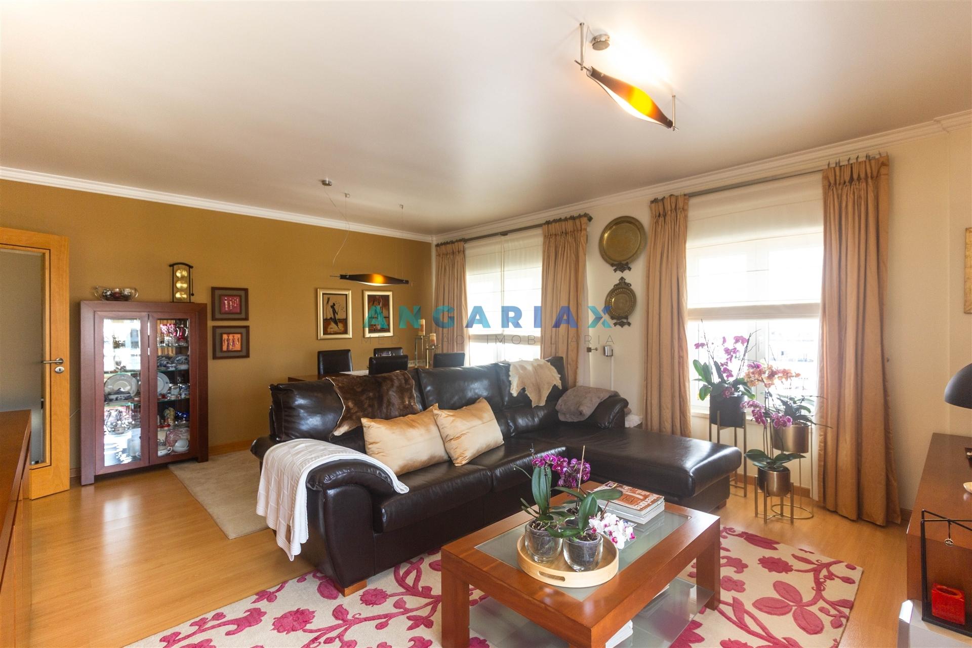 ANG1612 - Apartamento T3 para Venda em Marinha Grande