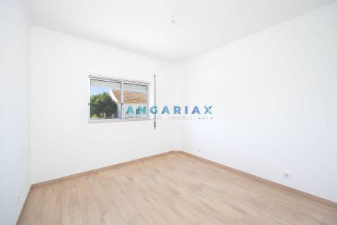 ANG1613 - Apartamento T3 à venda em Gândara dos Olivais, Leiria