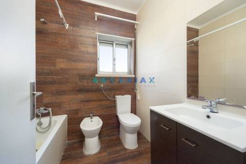 ANG1613 - Apartamento T3 à venda em Gândara dos Olivais, Leiria