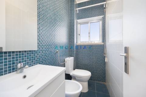 ANG1613 - Apartamento T3 à venda em Gândara dos Olivais, Leiria