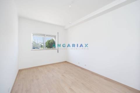 ANG1613 - Apartamento T3 à venda em Gândara dos Olivais, Leiria