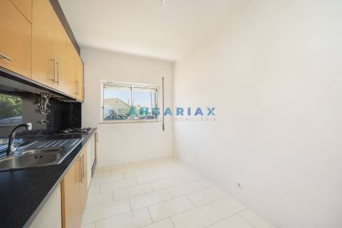 ANG1613 - Apartamento T3 à venda em Gândara dos Olivais, Leiria