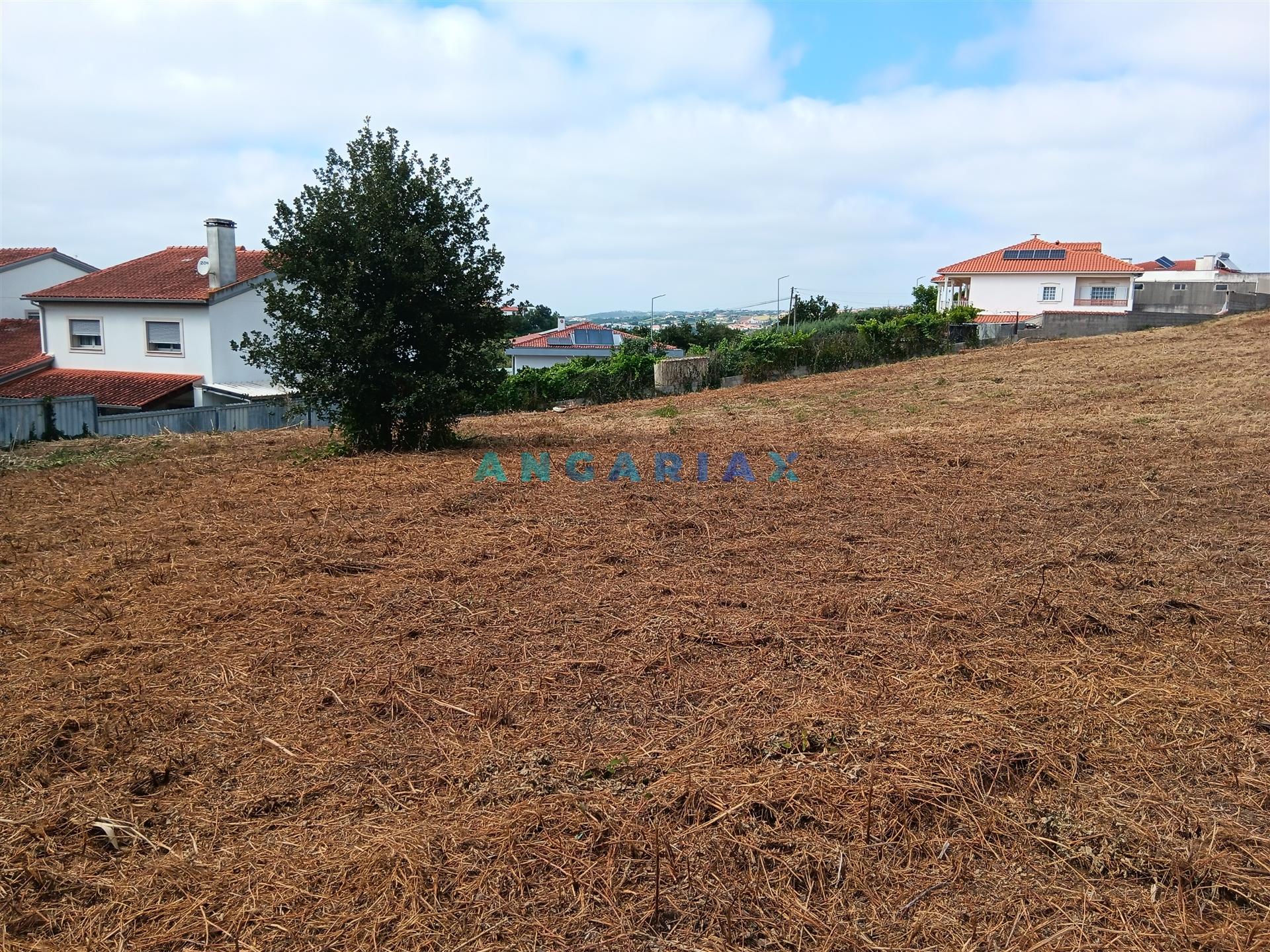 ANG1634 - Terreno para Venda em Batalha