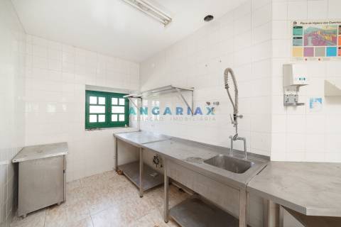 ANG831 - Quinta “ Olhos de Água” para Venda na Redinha, Pombal