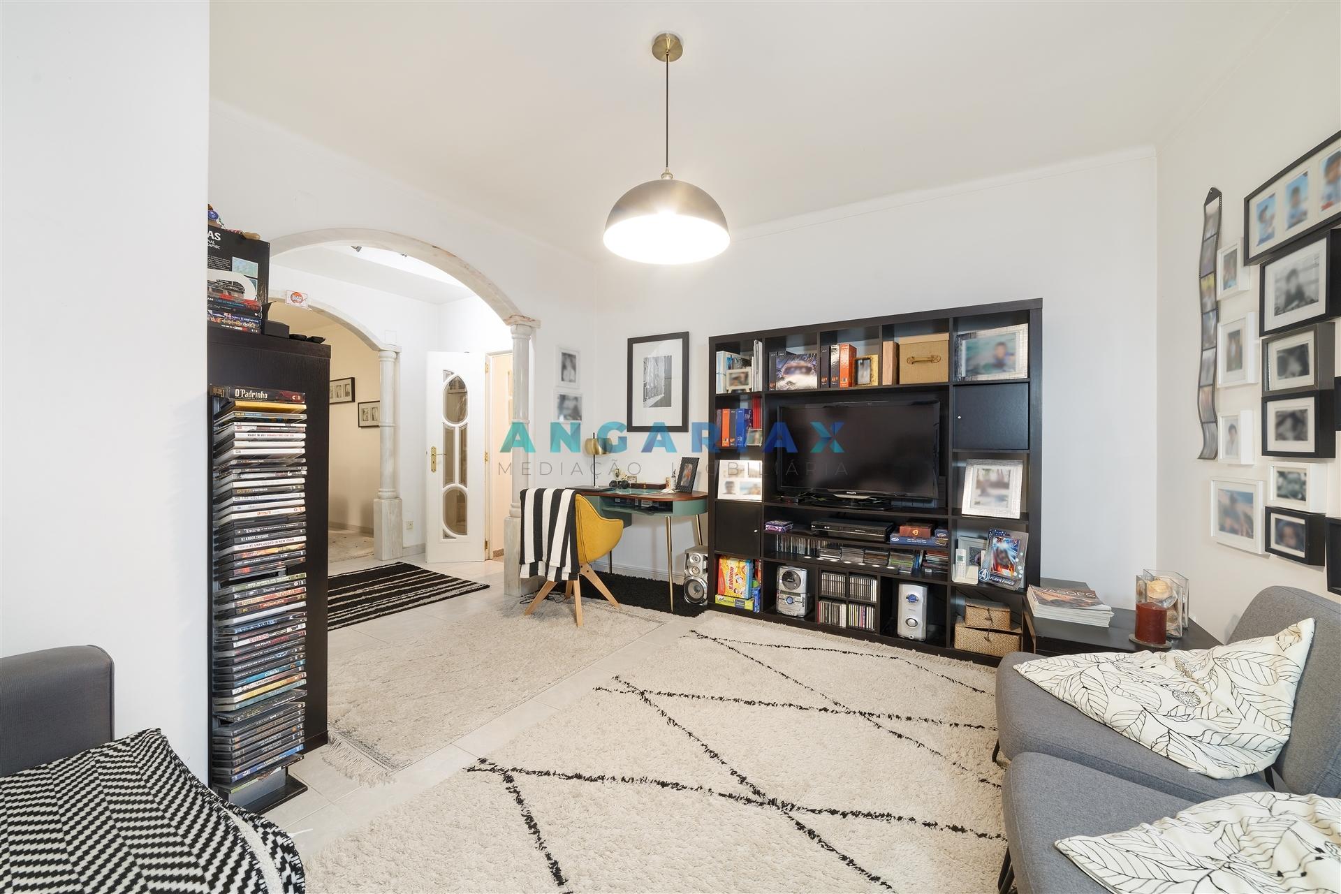 ANG962 - Apartamento T3 para Venda em Leiria