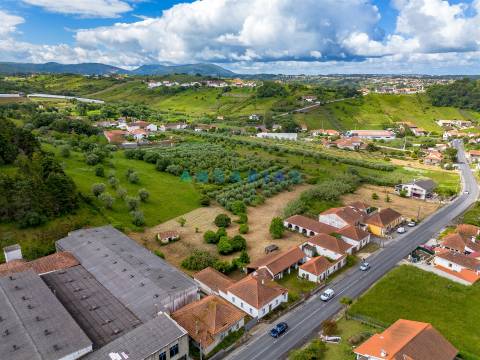 ANG1408 - Herdade T5 para Venda na Batalha