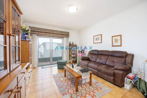 ANG1602 - Apartamento T3 para Venda em Leiria