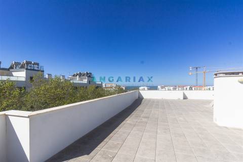 ANG1593 - Apartamento T2 para Venda em Nazaré