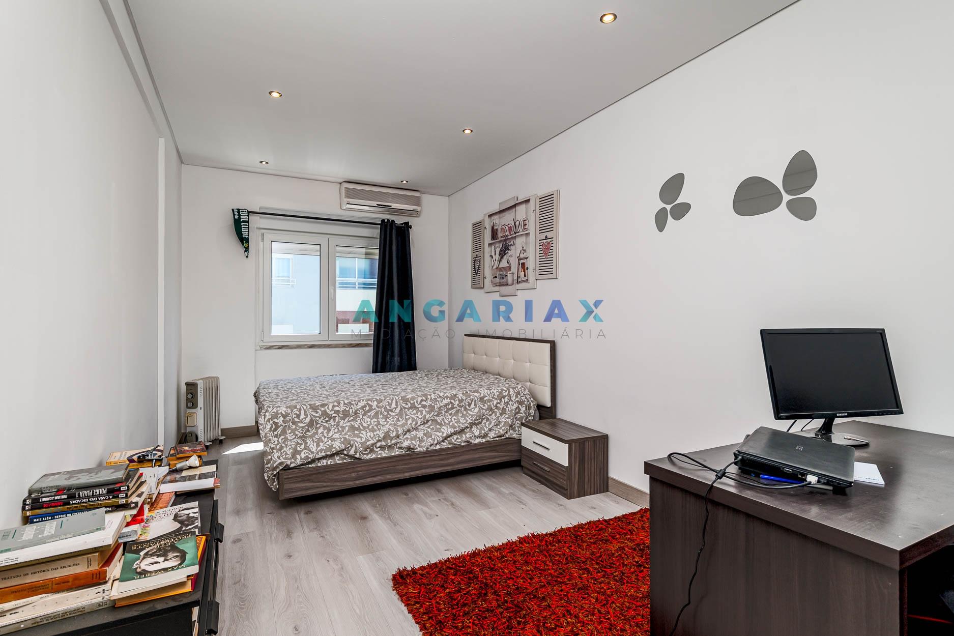 ANG1603 - Apartamento T3 para Venda em Setúbal
