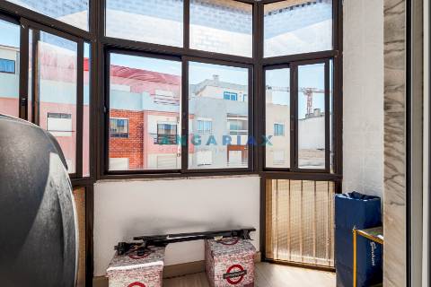 ANG1603 - Apartamento T3 para Venda em Setúbal