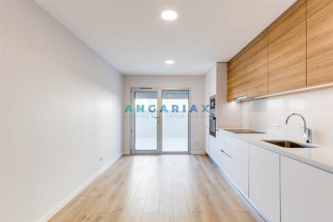 ANG1615 - Apartamento T2 para Venda em Marrazes,  Leiria