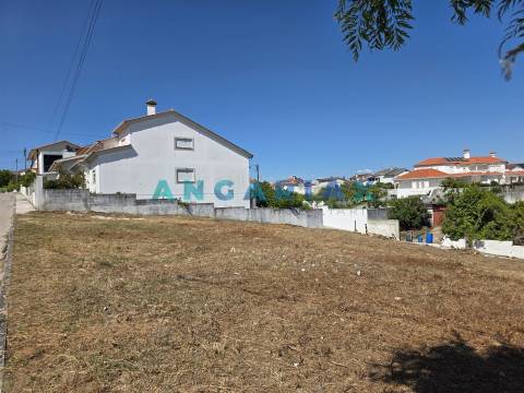 ANG1628 - Terreno para Venda em Ourém