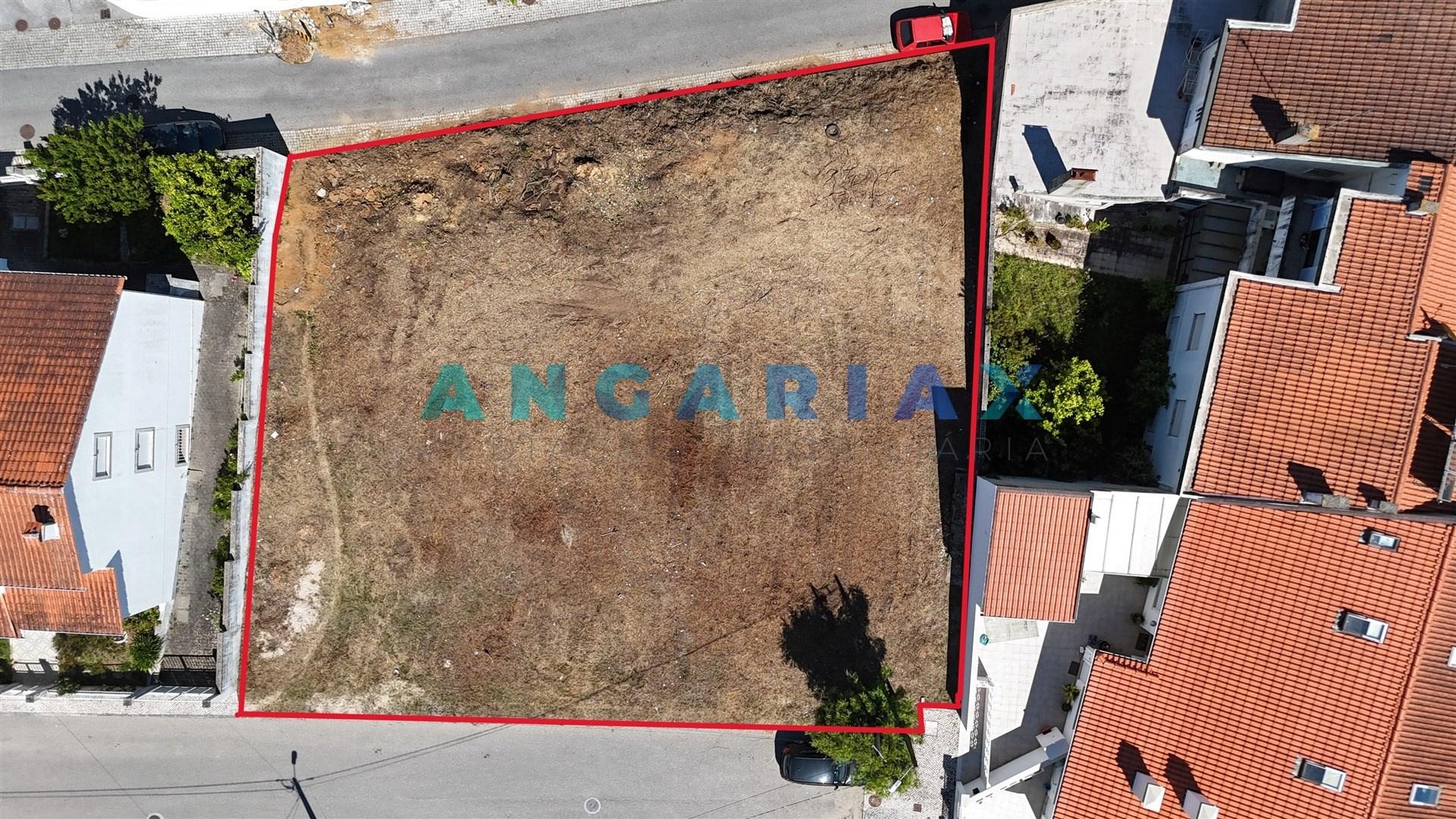 ANG1628 - Terreno para Venda em Ourém