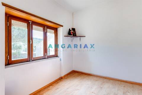 ANG1630 - Moradia T4 para Venda em Alcanede, Santarém