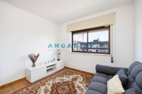 ANG1635 - Apartamento T1 para Arrendamento em Leiria