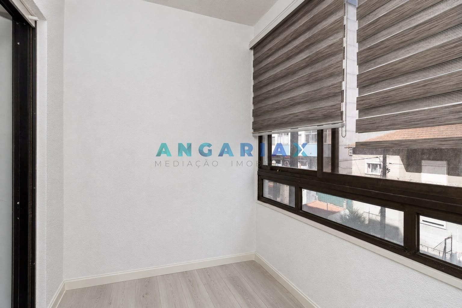 ANG1638 - Apartamento T2 para Venda em Almada, Almada