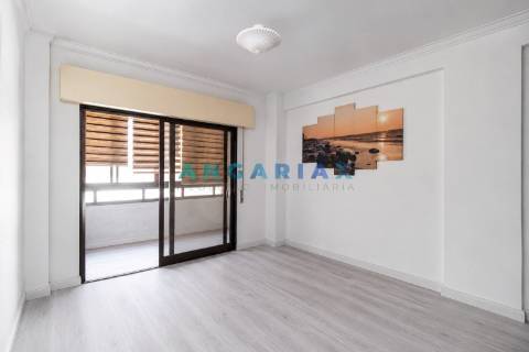 ANG1638 - Apartamento T2 para Venda em Almada, Almada