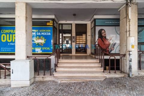 ANG1638 - Apartamento T2 para Venda em Almada, Almada