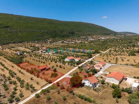 ANG1641 - Moradia T2 para Venda em Serro Ventoso, Porto de Mós