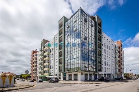 ANG1640 - Apartamento T3 para Arrendamento em Leiria