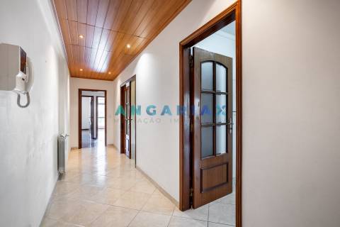 ANG1640 - Apartamento T3 para Arrendamento em Leiria