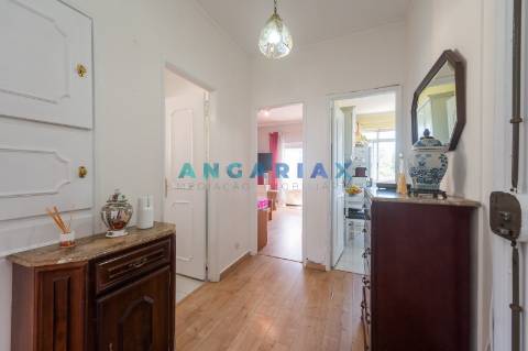 ANG1642 - Apartamento T2 para Venda em Monte Abraão, Lisboa