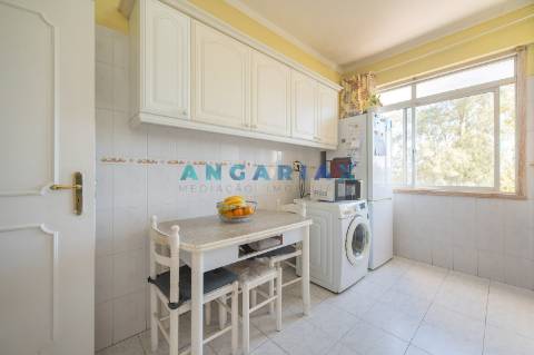 ANG1642 - Apartamento T2 para Venda em Monte Abraão, Lisboa