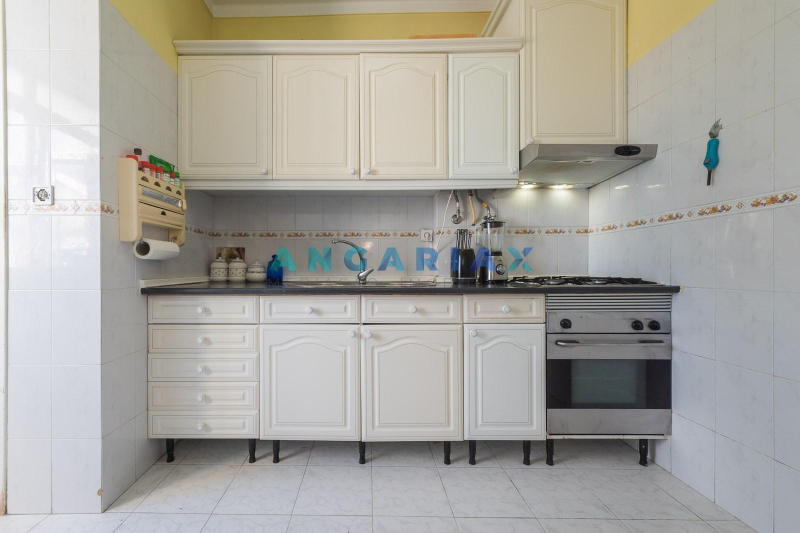 ANG1642 - Apartamento T2 para Venda em Monte Abraão, Lisboa