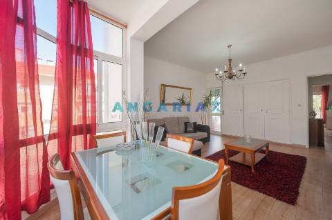 ANG1642 - Apartamento T2 para Venda em Monte Abraão, Lisboa