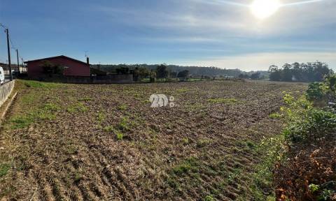 Terreno 3000m² p/ construção - Vilar e Mosteiró