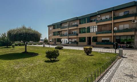 Apartamento T2 - Esmeriz