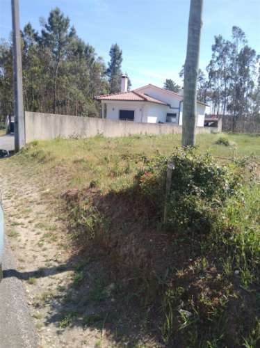Terreno para construção / 722m2 / Barosa