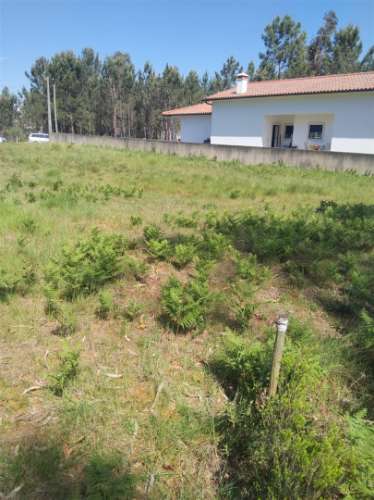 Terreno para construção / 722m2 / Barosa