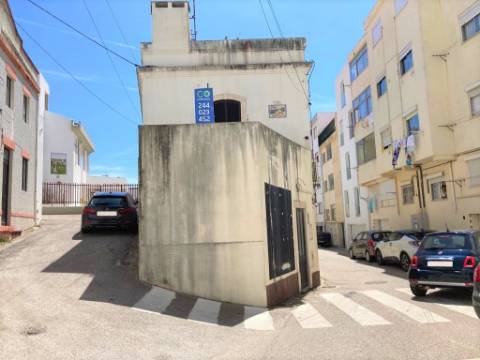 Apartamento T2 / 2 WC / Possibilidade de Duplex / Buarcos