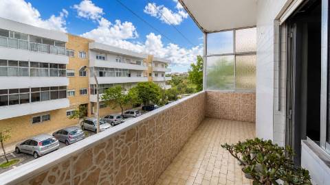 Apartamento T3 / Garagem / Varandas / Quinta do Bispo / Leiria
