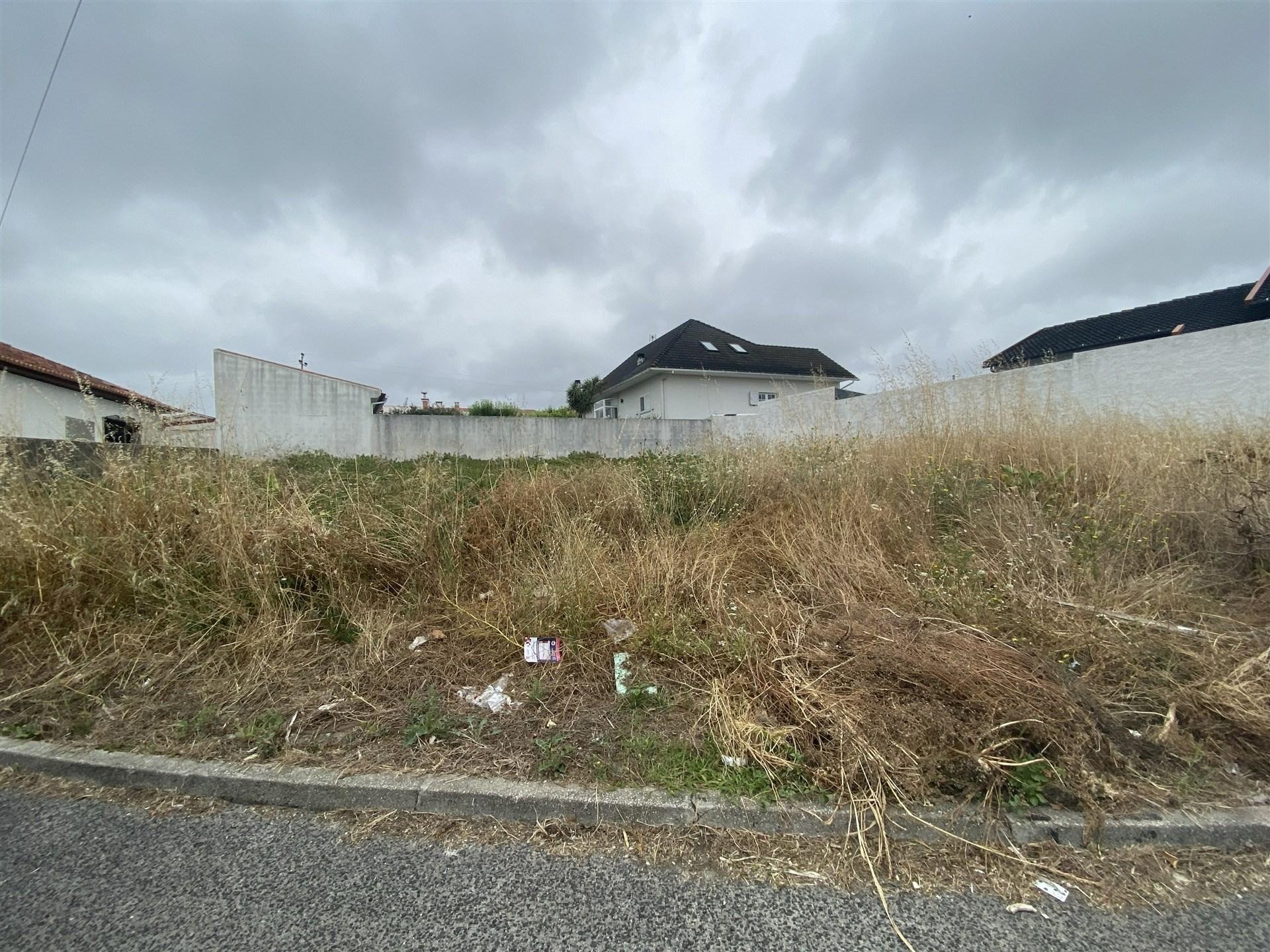 Terreno Urbano para construção / Vieira de Leiria / Marinha Grande