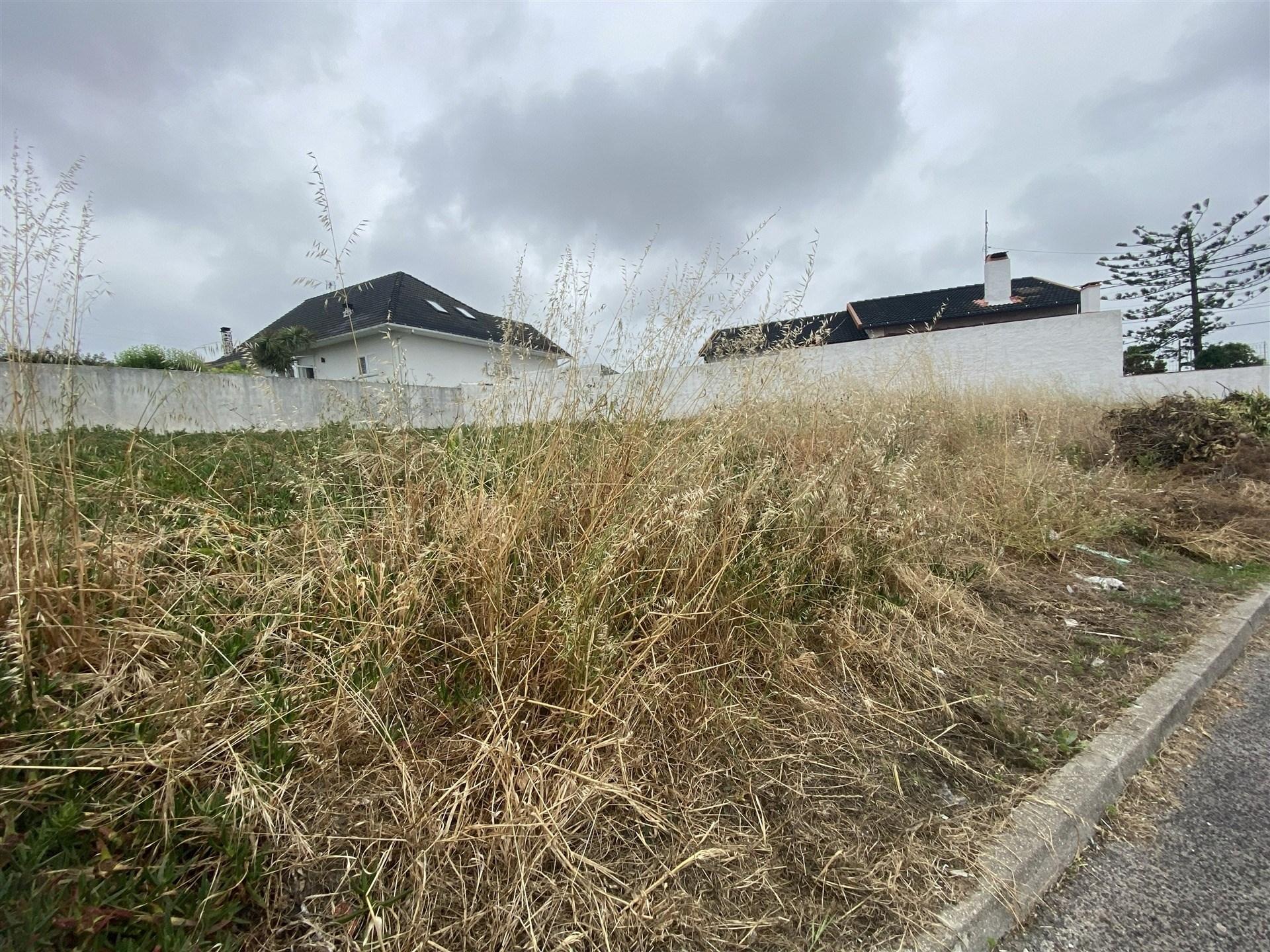 Terreno Urbano para construção / Vieira de Leiria / Marinha Grande