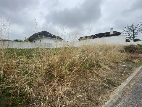 Terreno Urbano para construção / Vieira de Leiria / Marinha Grande