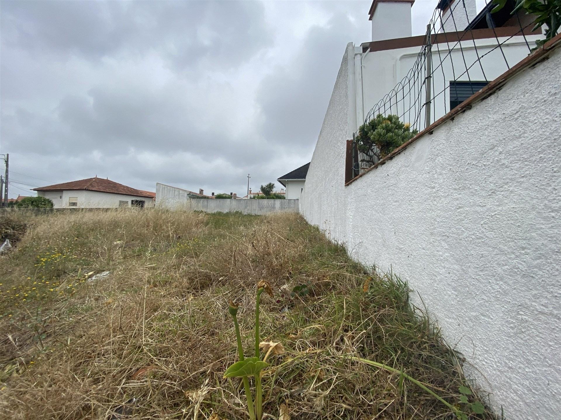 Terreno Urbano para construção / Vieira de Leiria / Marinha Grande