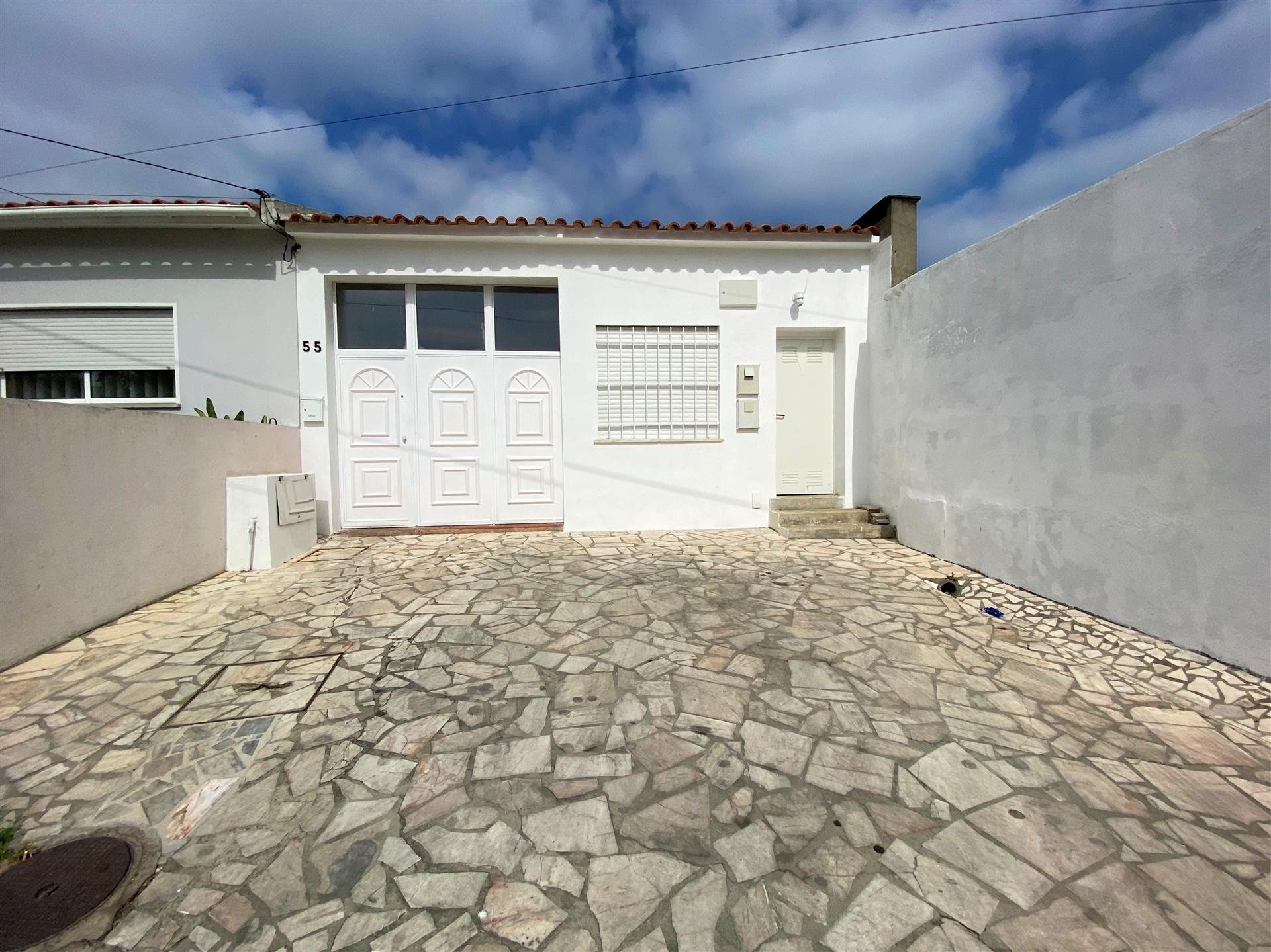Loja à venda na Marinha Grande