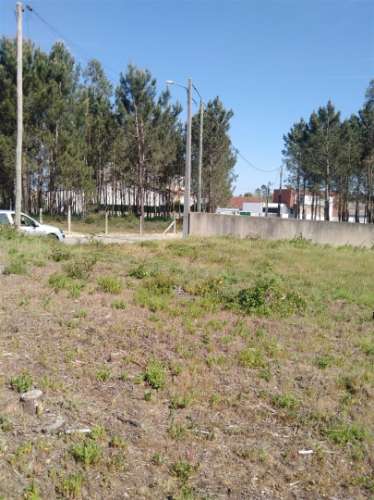 Terreno para construção / 722m2 / Barosa