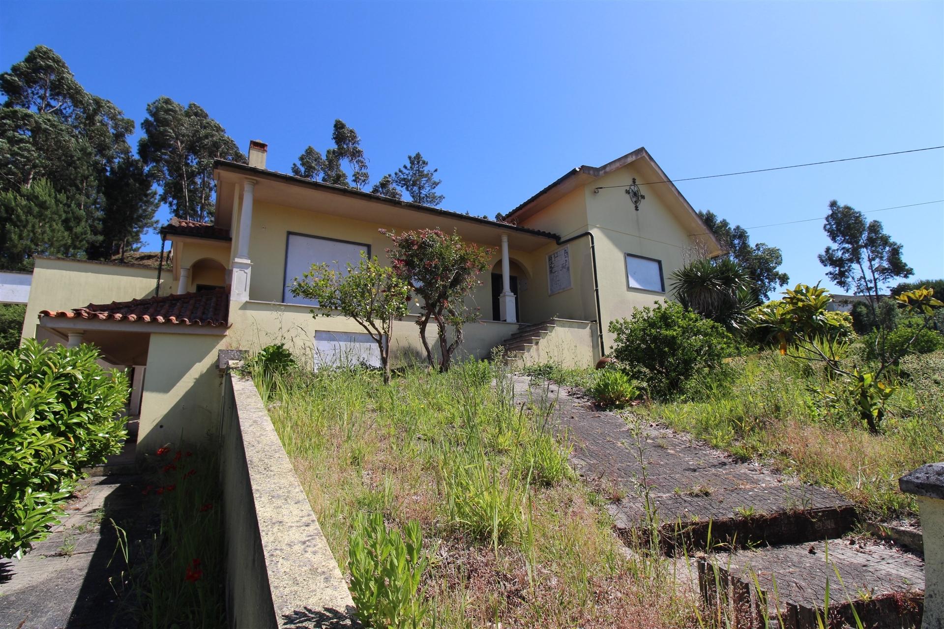 Moradia T3/ Anexos / Caranguejeira / Leiria