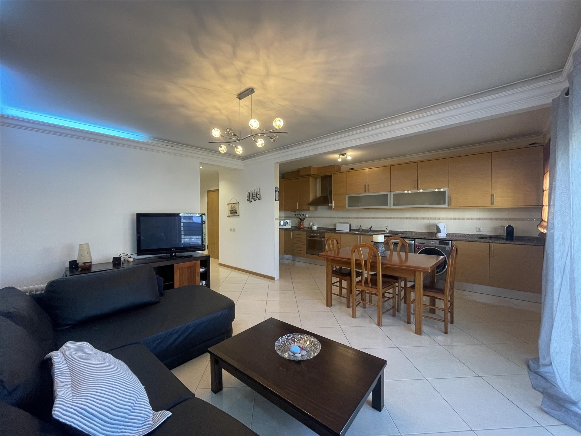 Apartamento T2 + 1 / Garagem  / Terraço / Vista  Mar / Nazaré / Leiria