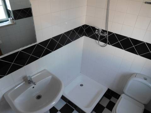 Moradia T3 / Condomínio Fechado / Marinha Grande