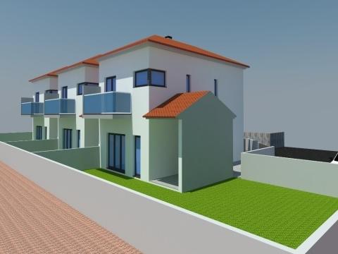 Moradias T3+1 / Garagem / Jardim / Logradouro / Amor / Leiria