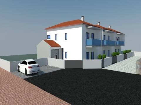 Moradias T3+1 / Garagem / Jardim / Logradouro / Amor / Leiria